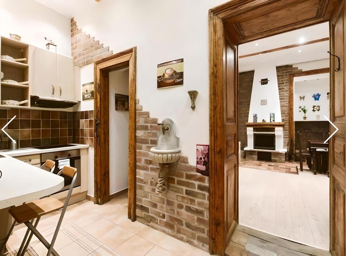 Rustic In The Jewish Quarter *
